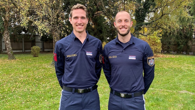 Moritz Pristauz (re.) und Julian Hörl drücken aktuell gerade die Schulbank in Graz. (Bild: Michael Gratzer)