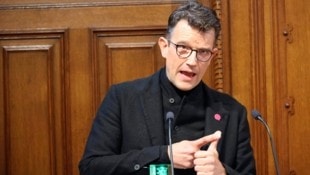 Philipp Pointner (NEOS) warnt vor einem Finanz-Kollaps. (Bild: Jauschowetz Christian)