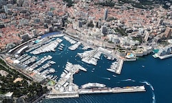Der atemberaubende Blick auf Monaco. Die Formel 1 bleibt bis 2031 zu Gast.