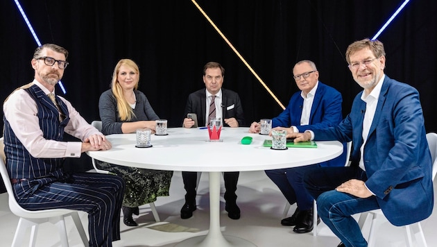 Discussed: Christoph Pöchinger, Elisabeth Hakel, Rainer Nowak, Klaus Herrmann and Andreas Zakostelsky (from left). (Bild: Urbantschitsch Mario/Mario Urbantschitsch)