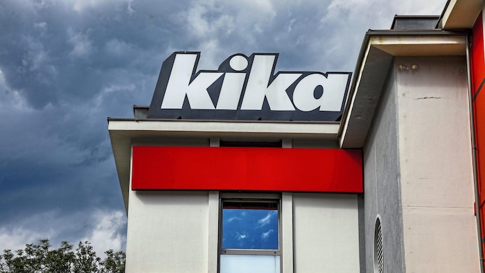 Prangt schon bald ein neuer Name vom Gebäude?