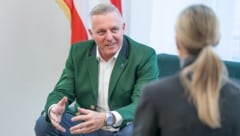 FPÖ-Landeshauptmann-Kandidat Mario Kunasek fordert eine tiefgreifende Reform der Sozialhilfe. (Bild: FPÖ Steiermark)