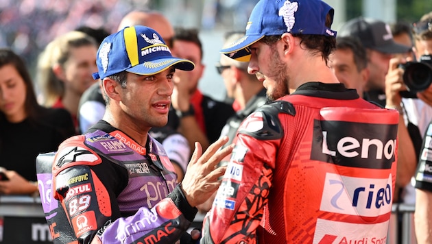 Jorge Martin (l.) und Pecco Bagnaia (r.) machen sich am Wochenende die Weltmeisterschaft aus. (Bild: AFP/APA/Toshifumi KITAMURA)