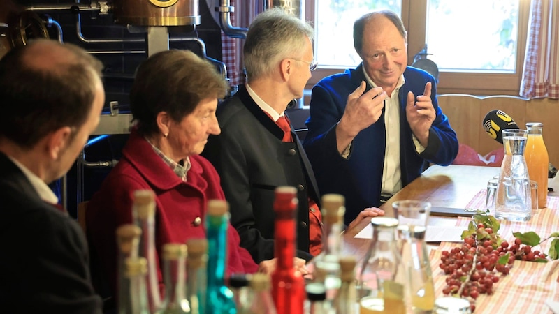 Stefan Nothdurfter (right) is not only a multiple regional winner, but also one of the judges. (Bild: Birbaumer Christof)