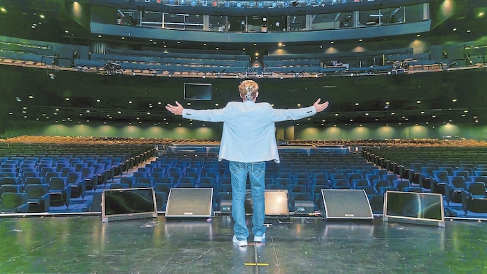 Hier, wo heute Barry Manilow allabendlich im Hotel Westgate in Las Vegas auftritt, schnupperte ...