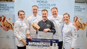 Johannes Warmuth (Mitte) beindruckte mit Innovation und Handwerkskunst die internationale ...