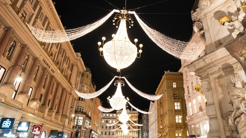 Beleuchtung am Graben (Bild: APA/Georg Hochmuth)