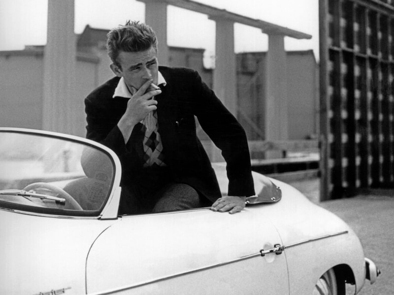 James Dean gehörte in den 50er-Jahren zu den gefeiertsten Stars Hollywoods. Der Schauspieler kam 1955 mit nur 24 Jahren bei einem Autounfall ums Leben. (Bild: picturedesk.com/mptv )