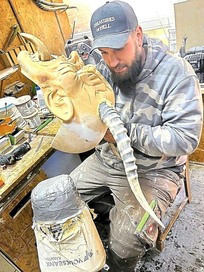 Employee David is responsible for the horns, eyes, teeth and fur.