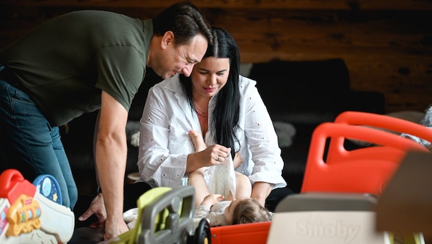 A family man through and through: Deputy Governor Manfred Haimbuchner and his wife Annette have two children. (Bild: Wenzel Markus/Markus Wenzel)