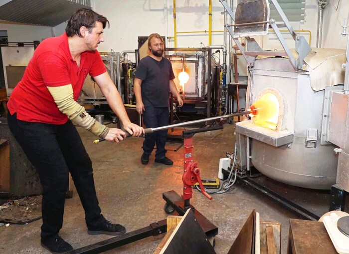 Peter Kuchler (33), grandson of the Glaswelt founder, is already the third generation of the ...