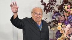 Hollywood-Spaßvogel Danny DeVito feiert am Sonntag seinen 80. Geburtstag. (Bild: APA/AFP/ANGELA WEISS)