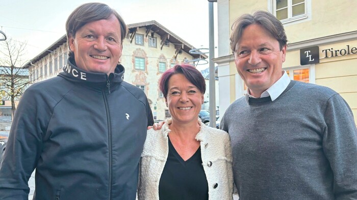 Thomas Mark, LT-Präsidentin Sonja Ledl-Rossmann und Klaus Mark (v. li.) bei der Eröffnung.