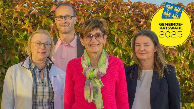 Stopping soil erosion as an election campaign goal - Johanna Haigl, Patrick Steurer, Liselotte Krendelsberger and Birgit Müller (from left) (Bild: Krone KREATIV/zVg)