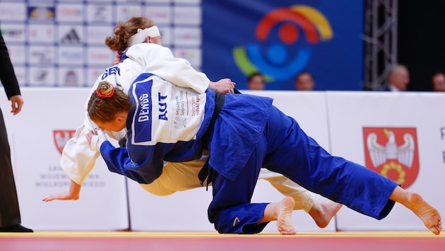 Elena Dengg (in blau) krönte sich in Polen zur U23-Europameisterin. (Bild: Gabriel Juan)