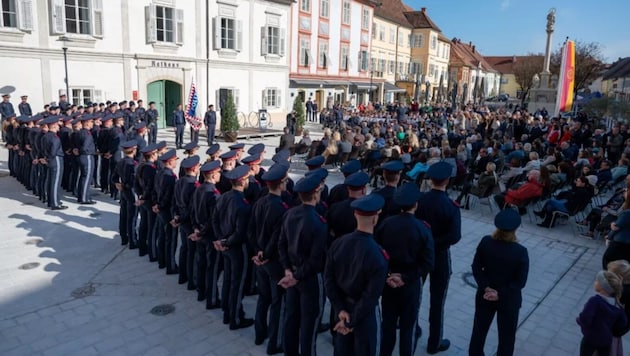 It was only at the end of October that 46 men and women were ceremoniously sent into the police field service in Bad Radkersburg. (Bild: LPD Stmk/Huber)