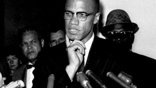 Bürgerrechtler Malcolm X auf einem Archivbild aus dem Jahr 1963 (Bild: AP)