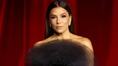 Eva Longoria stellt klar, dass sie nicht wegen Trump aus den USA geflohen ist. „Ich bin stolze Amerikanerin“ (Bild: APA/Getty Images via AFP/GETTY IMAGES/Amy Sussman)