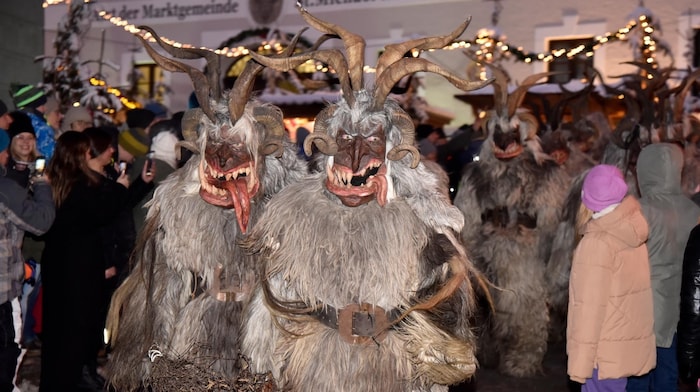 Krampus parades in St. Michael: on December 7, their bells will once again be heard from afar. 