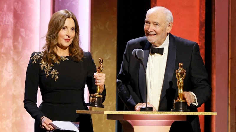 Broccoli was delighted with her award and said: "I hope that many more women will follow." (Bild: APA/AFP/Etienne LAURENT)