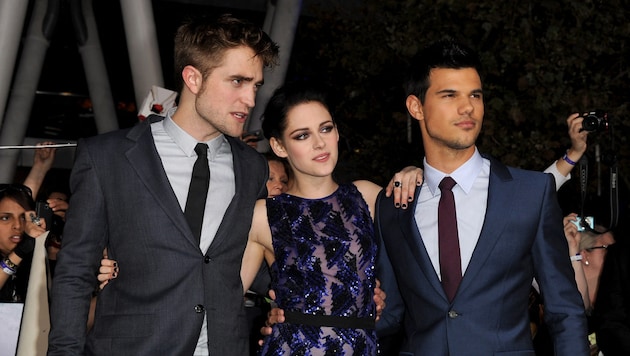 Robert Pattinson, Kristen Stewart, und Taylor Lautner wurden mit den „Twilght“-Filmen zu Superstars. (Bild: APA Pool/Getty Images via AFP/GETTY IMAGES/KEVIN WINTER)