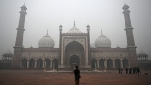 In Neu-Delhi mussten wegen des anhaltenden Smogs die Schulen geschlossen werden.  (Bild: AFP)