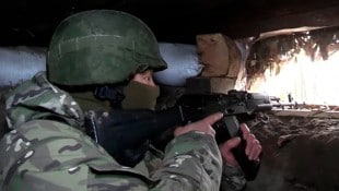 Russischer Soldat in der Region Kursk (Archivbild) (Bild: APA/AP)