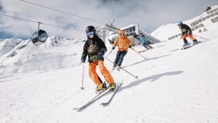 Auf die Pisten treibt es nicht nur Touristen, sondern auch viele Einheimische. Zahlen sie bald ...