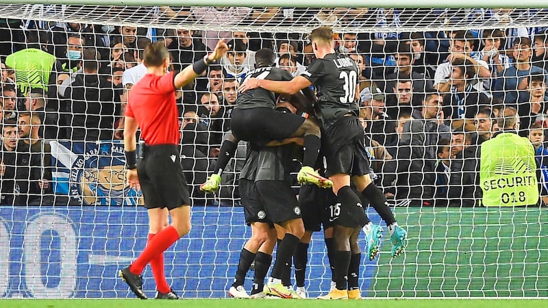 Jubel über das 1:1 in San Sebastian, den einzigen Punktegewinn gegen die spanischen Matadore. (Bild: AFP/AFP or licensors)