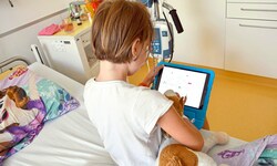 Jungen Patienten fällt es besonders leicht, die Telemedizin anzunehmen. 
