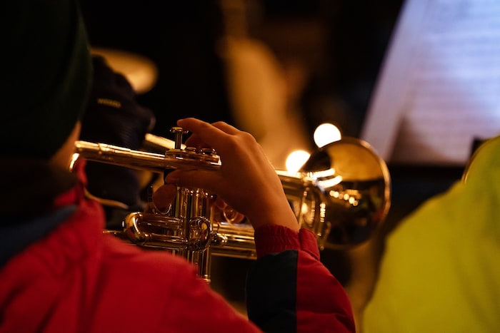 Von Jazzklängen über Volksmusik bis hin zur Christmas Disco ist auch ein breites Musikprogramm ...