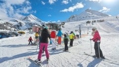 70 von 93 Tiroler Skigebieten machen mit und ermöglichen Schulklassen erlebnisreiche Tage in der Tiroler Bergwelt. (Bild: Birbaumer Christof)