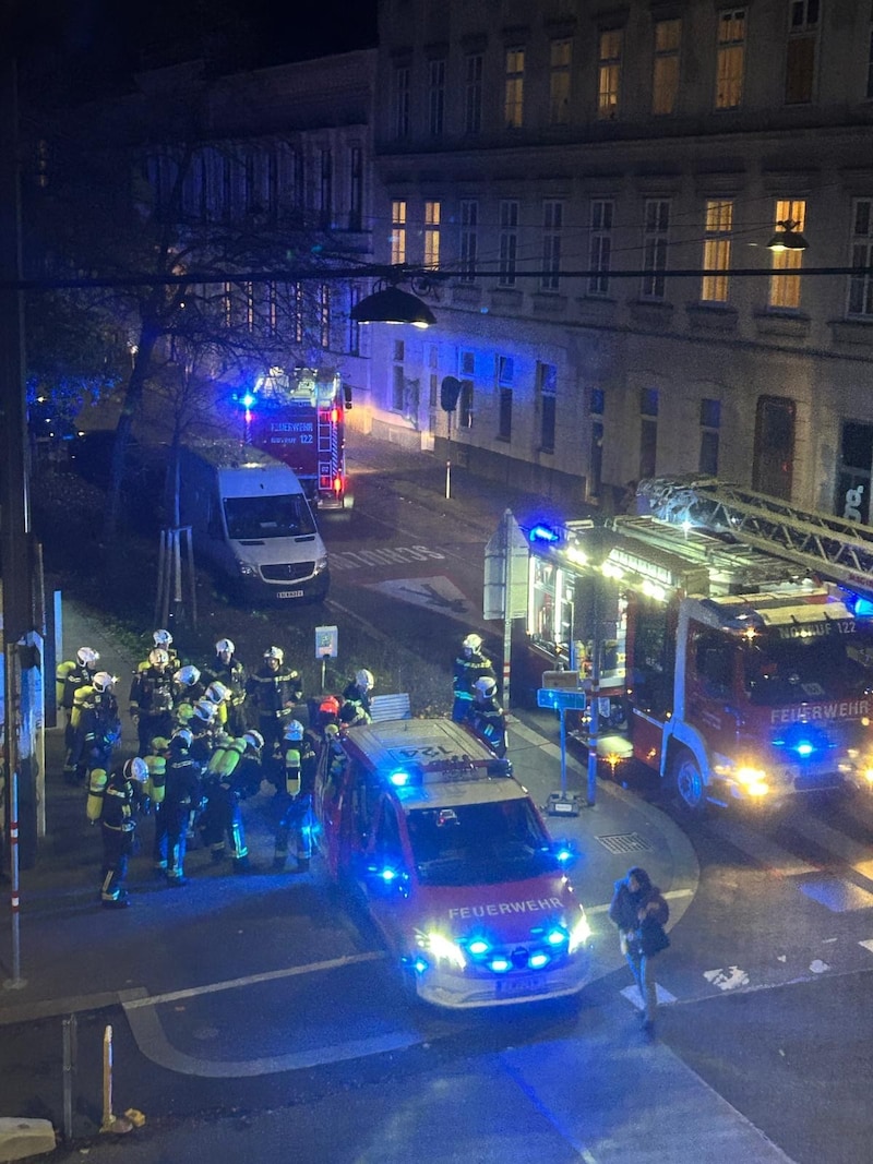 Die Ursache für das Feuer ist noch Gegenstand von Ermittlungen. (Bild: Leserreporter)