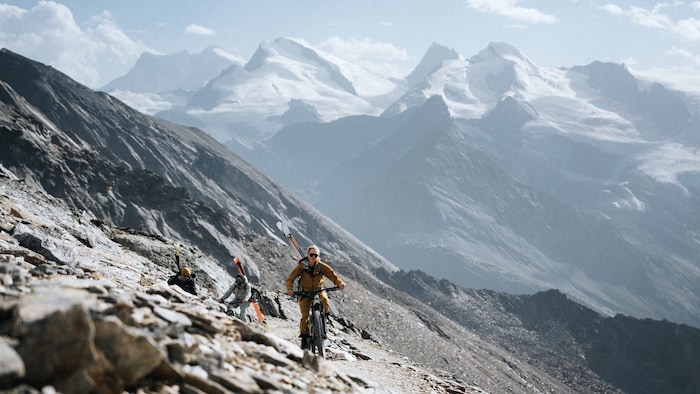 Aufgrund des Klimawandels nutzen Skitourengeher immer öfters auch das Mountainbike. 