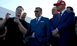 SpaceX-Besitzer Elon Musk mit seinem neuen „Freund“ Donald Trump kurz vor dem Start der 