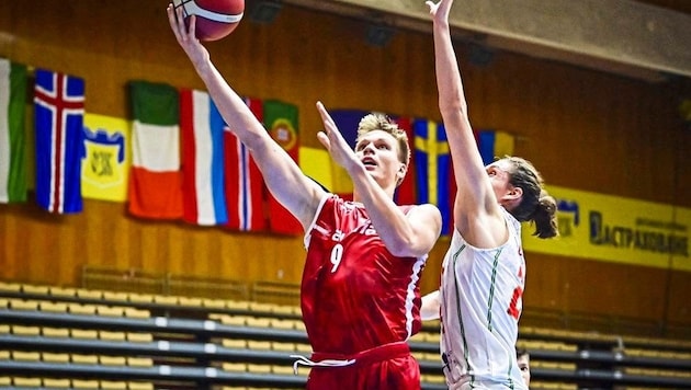 Fynn Schott (left) wants to make his mark in the national team again. (Bild: Basketball Austria)