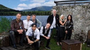 Berge und „a klasse“ Musik – so wird man sie in Erinnerung behalten – Die Seer: Fred, Sassy, Astrid (re.) und die Musiker Thomas, Jürgen, Dietmar, Wolfgang und Daniel. (Bild: Simone Attisani)