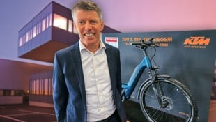 Stefan Limbrunner (Bild) und Johanna Grabner-Urkauf führen die Geschäfte des Fahrradherstellers, der so wie die Pierer Mobility AG seine Zentrale in Mattighofen hat. (Bild: Krone KREATIV/Hannes Wallner, KTM Fahrrad GmbH)