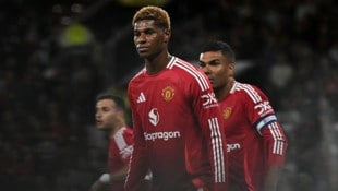 Marcus Rashford (Mitte) und Casemiro (re.) stehen in der Kritik. (Bild: AFP or licensors)