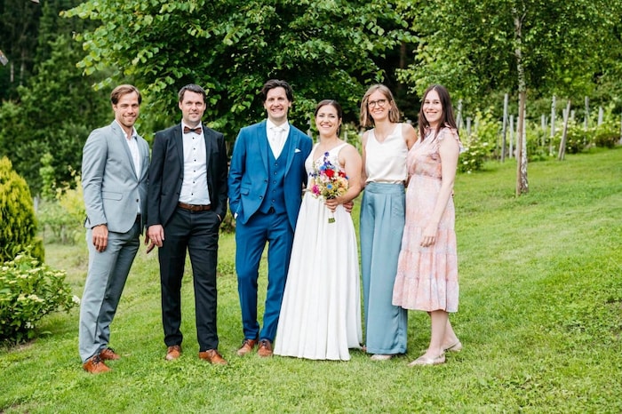 Thomas Hundertpfund (li.) als Trauzeuge bei der Hochzeit von 99ers-Haudegen Manuel Ganahl.
