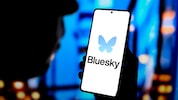 Bluesky ist ein Twitter-Rivale, der Umsteiger mit vertrauter Bedienung und vielen Einstellmöglichkeiten lockt. Kurznachrichten dürfen hier 300 Zeichen lang sein. (Bild: stock.adobe.com/Rafael Henrique - stock.adobe.com)