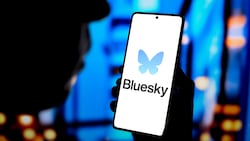 Bluesky ist ein Twitter-Rivale, der Umsteiger mit vertrauter Bedienung und vielen Einstellmöglichkeiten lockt. Kurznachrichten dürfen hier 300 Zeichen lang sein. (Bild: stock.adobe.com/Rafael Henrique - stock.adobe.com)