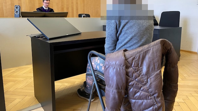 Die Angeklagte wollte ihren Ex nicht in Ruhe lassen – nun musste sie deswegen vor Gericht. (Bild: Chantal Dorn, Krone KREATIV)