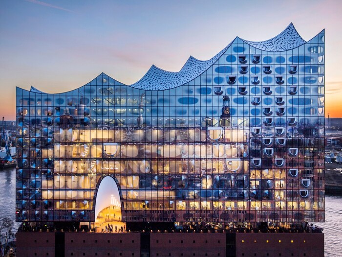 Hamburgs neues Wahrzeichen Elbphilharmonie, zärtlich „Elphi“ genannt.