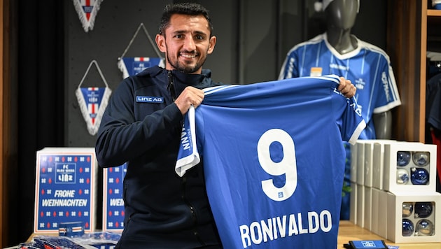 Gewährt der „Krone“ persönliche Einblicke: Blau-Weiß-Star Ronivaldo  (Bild: Wenzel Markus/Markus Wenzel)