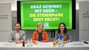 Timon Scheurer, Judith Schwentner und Sandra Krautwaschl (Die Grünen, von links) 