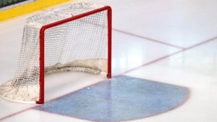 Im Eishockey gibt’s in speziellen Situationen ein Tor, obwohl der Puck gar nicht im Kasten ist. (Bild: Black Wings Linz/Eisenbauer)