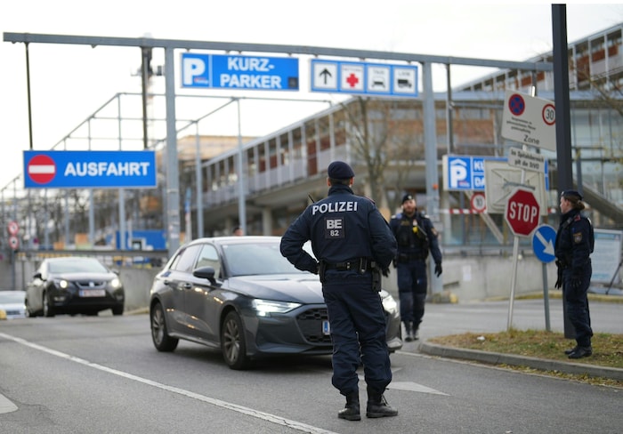 Alle ein- und ausfahrenden Autos auf dem Spitalsgelände wurden durchsucht.