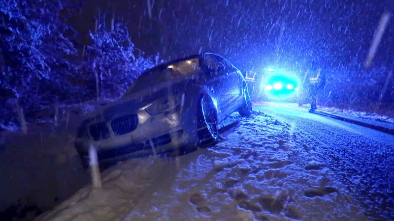 Hotspot Lustenau: Mehrere Autos gerieten ins Schleudern.  (Bild: Shourot)