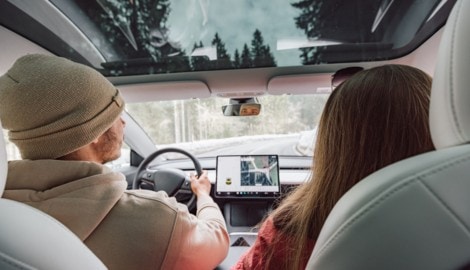 Eine Strategie, mit sinkender Reichweite von Elektroautos bei Frost umzugehen: Warm anziehen und ...